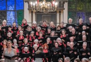 Weihnachtsstimmung beim Adventskonzert in der Tingleffer Kirche