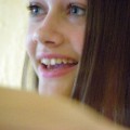 Henter...