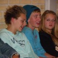 Henter...
