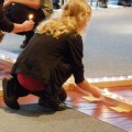 Henter...