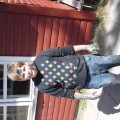 Henter...
